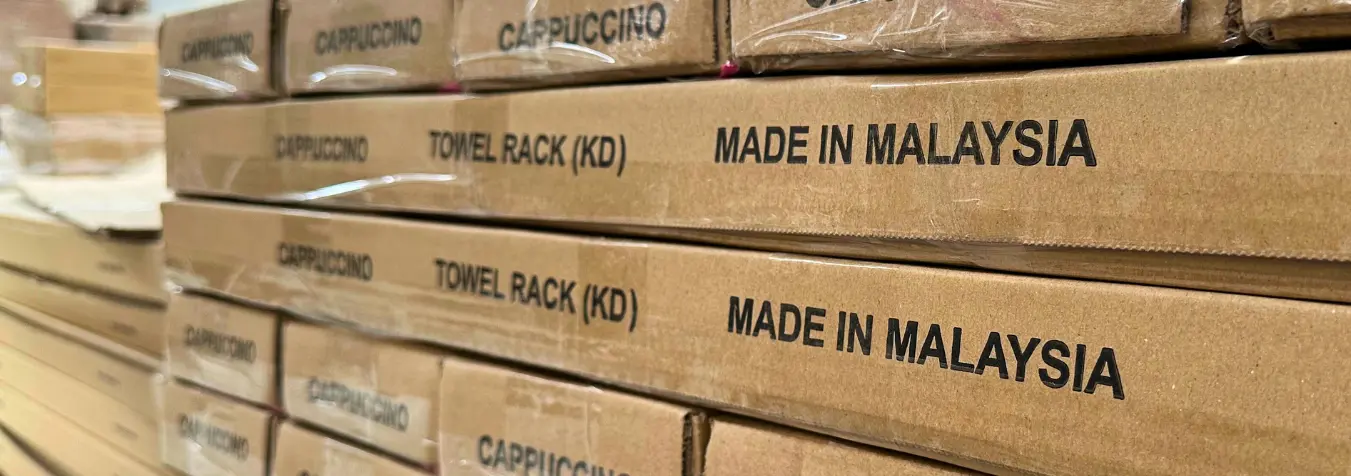 Perabot kayu padu mampu milik buatan Malaysia – Perabot Megah